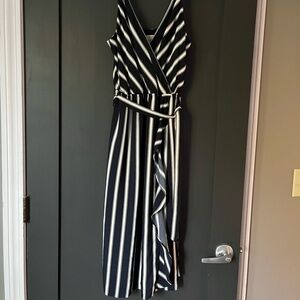 Loft wrap dress with elastic waist and tie.